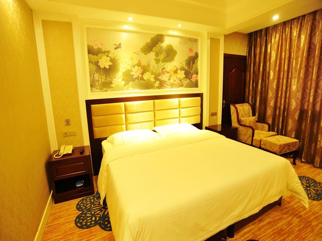 New West Street Hotel - Grand Wing يانغتشو الغرفة الصورة