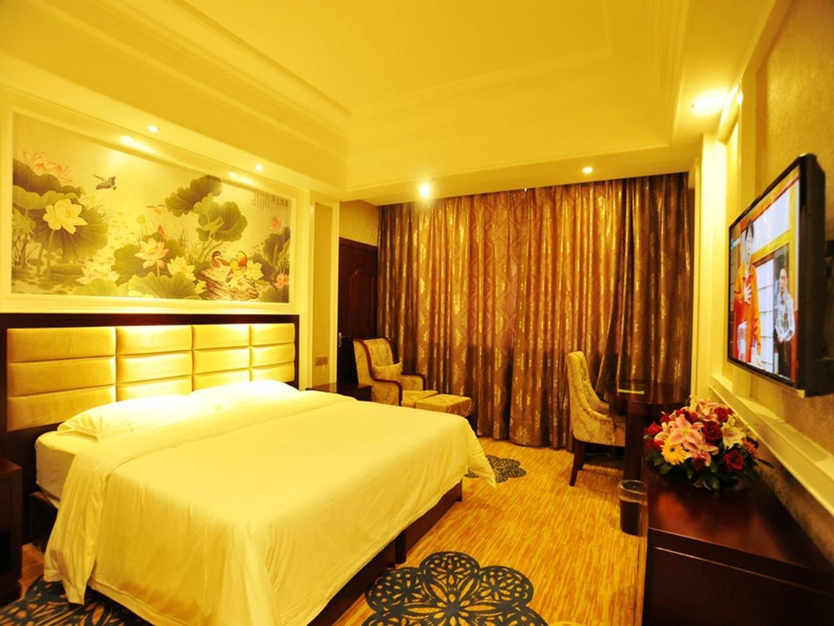 New West Street Hotel - Grand Wing يانغتشو الغرفة الصورة